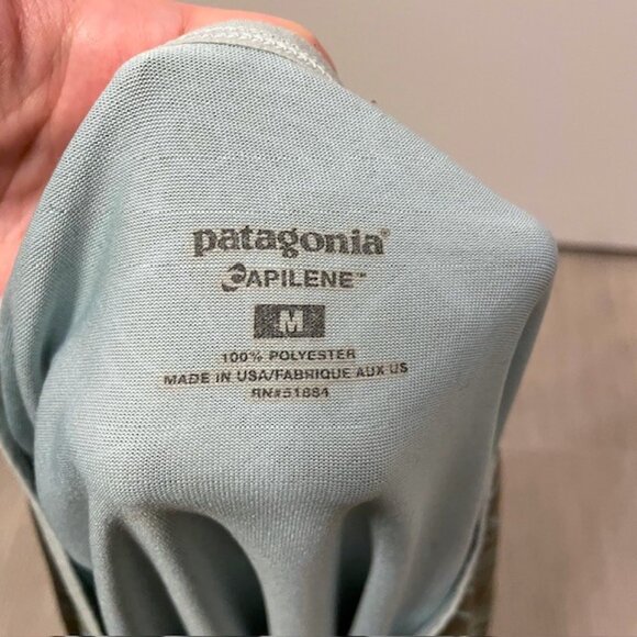 Women's Patagonia Capilene Long Sleeve Base Layer Top Medium Blue Green Floral - Picture 13 of 16